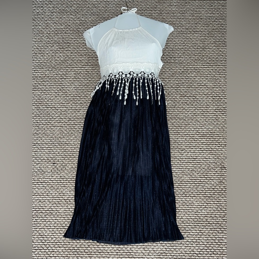 Shop the Trends - Size S - White/Blue